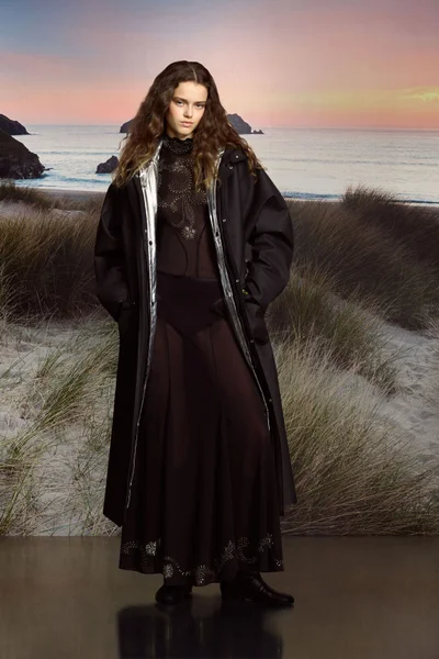 Look 7